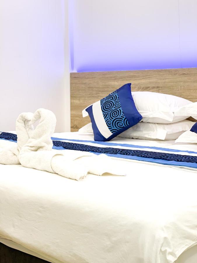 Hotel Moodhu Surf House Himmafushi Esterno foto