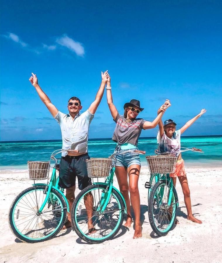 Hotel Moodhu Surf House Himmafushi Esterno foto