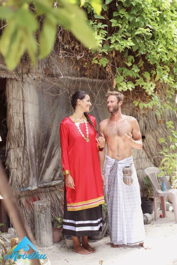 Hotel Moodhu Surf House Himmafushi Esterno foto
