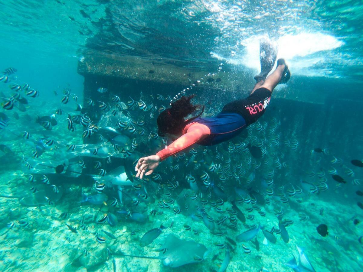 Hotel Moodhu Surf House Himmafushi Esterno foto